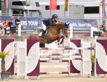 Jessica Hewlett lands the Young Rider Grand Prix at Austria’s Youth Festival